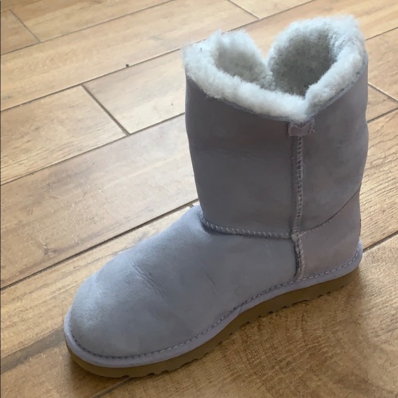 New uggs - Picture 4 of 5